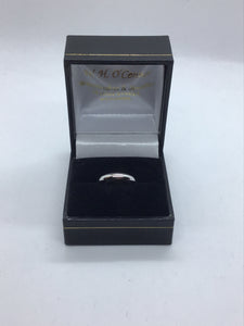 18 ct. White Gold Ladies Wedding Ring
