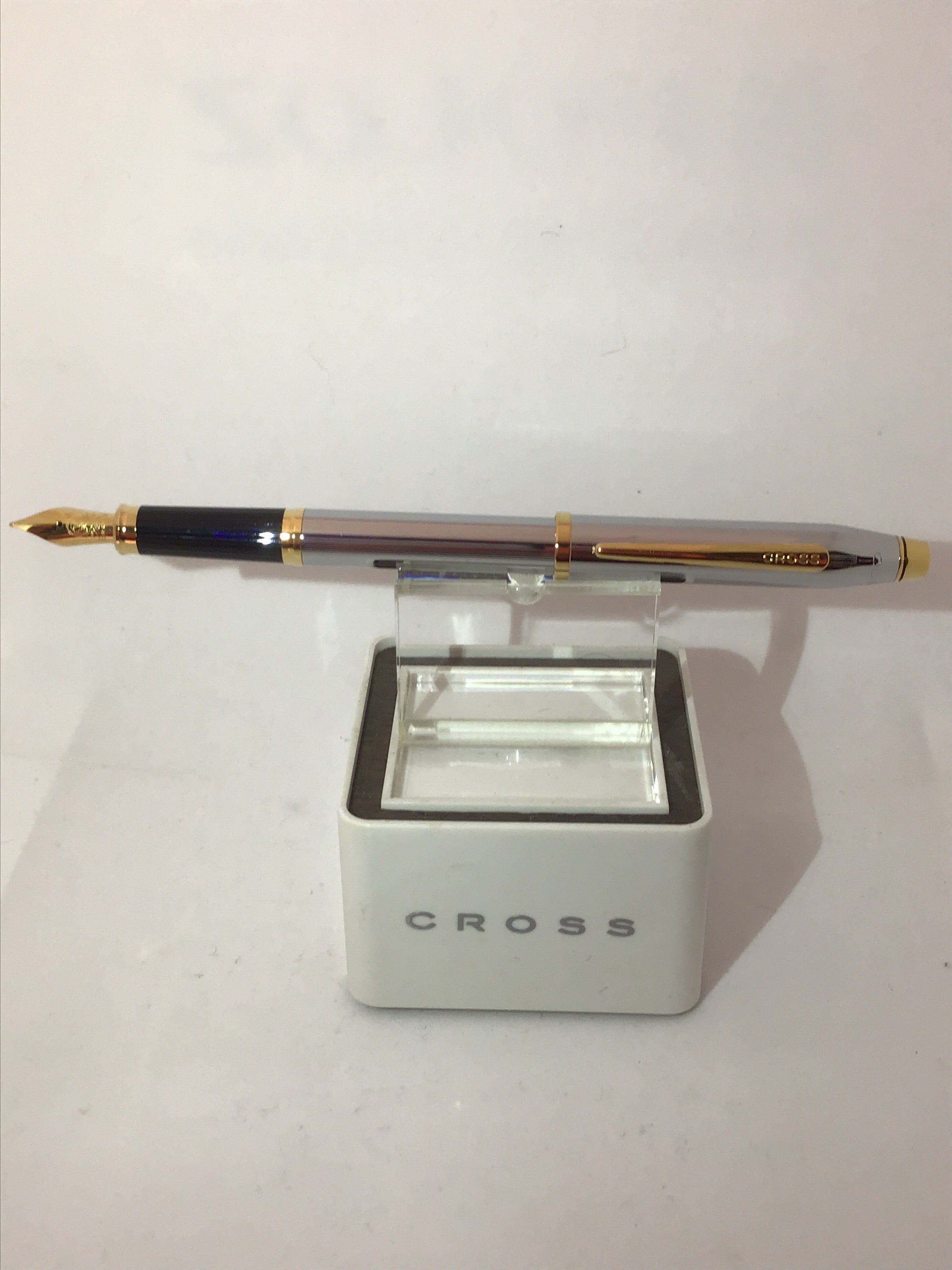 Medalist Cross fountain pen
