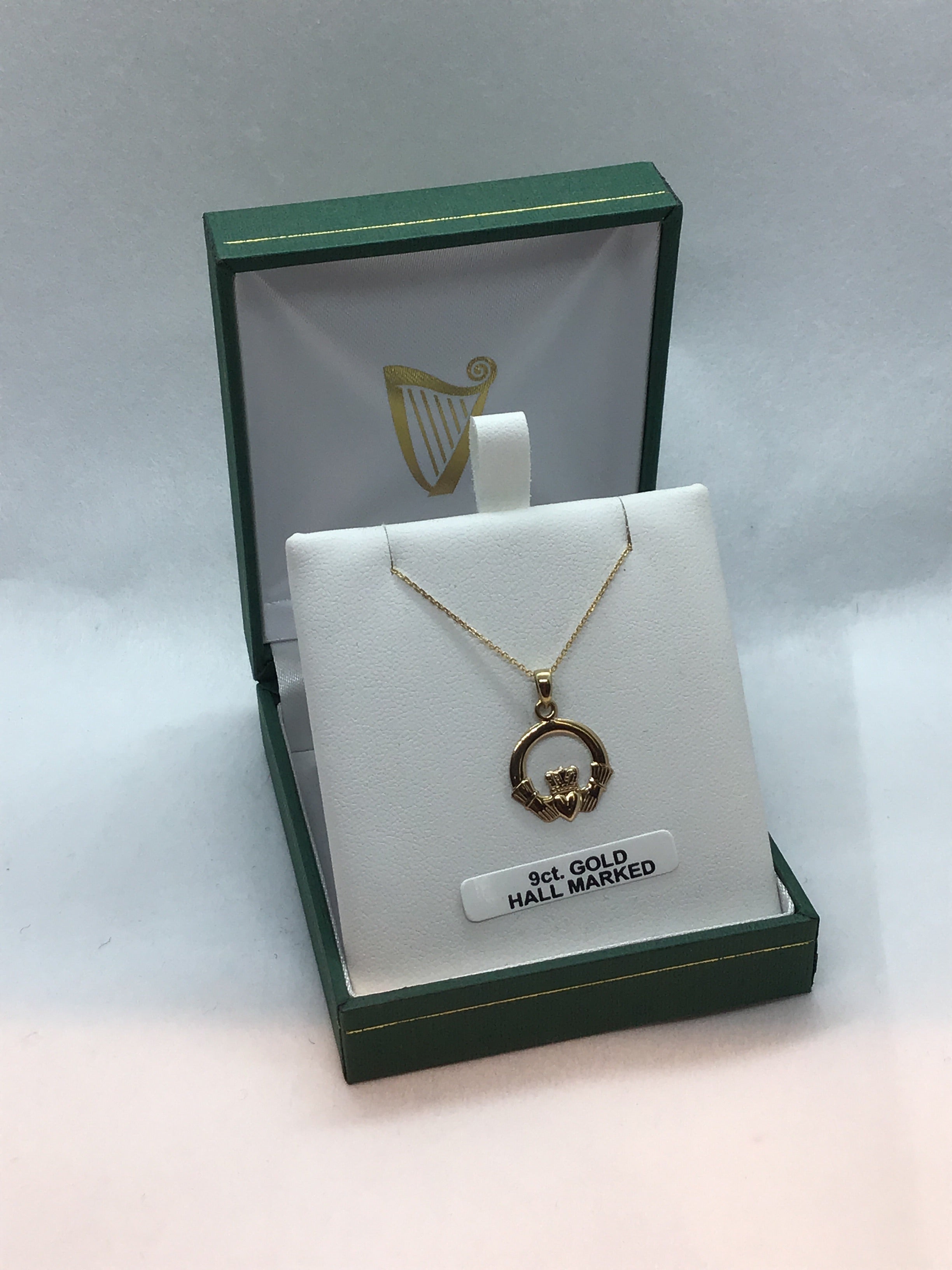 9 ct. Gold Claddagh Pendant