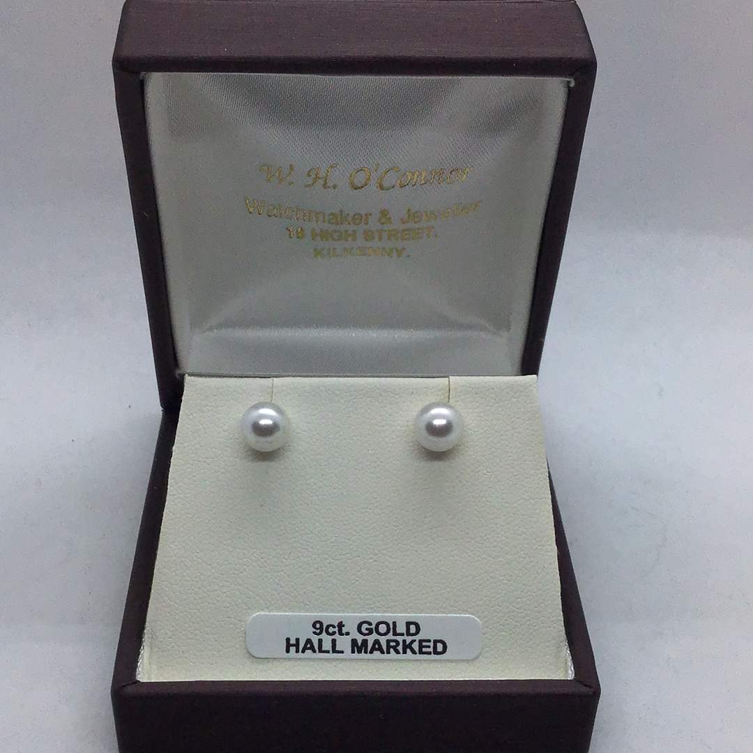 9ct Gold Pearl Stud Earrings